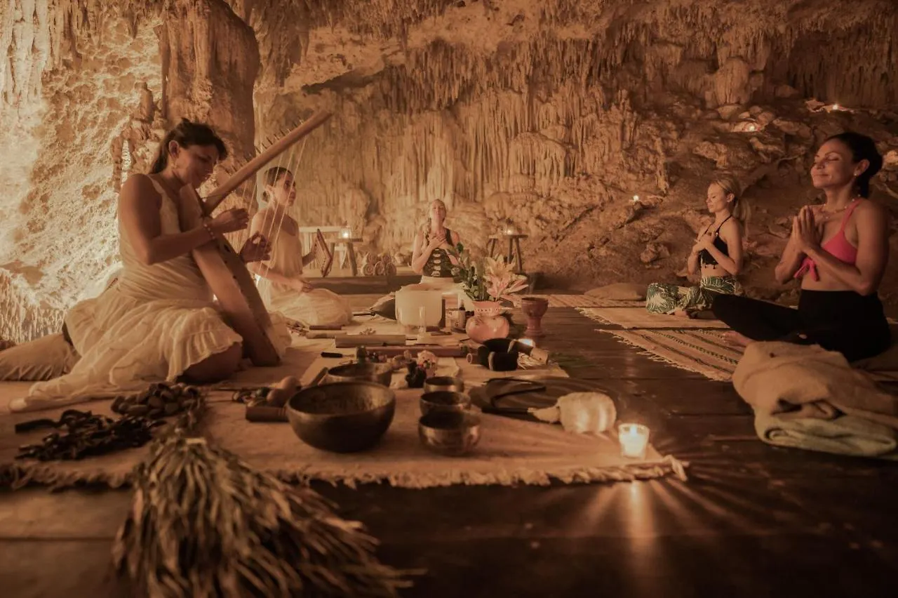 Naum - Secluded Villa With Private Cenote Tulum